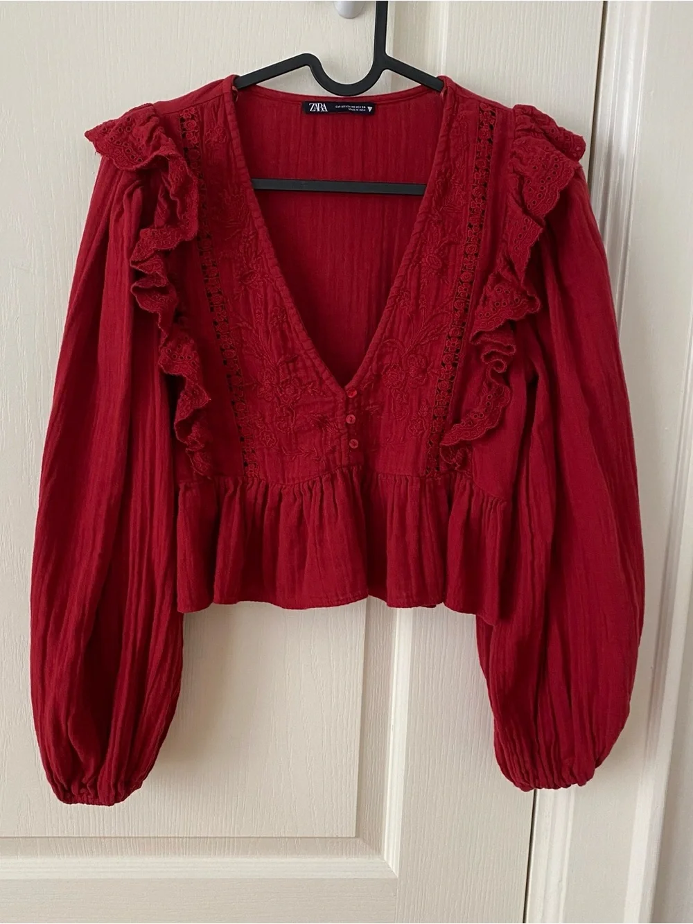 Zara cropped neck